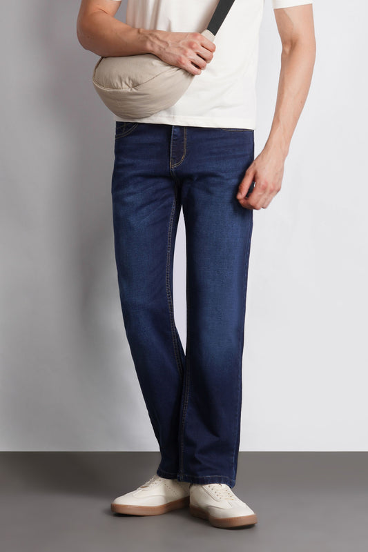 STRAIGHT FIT JEANS