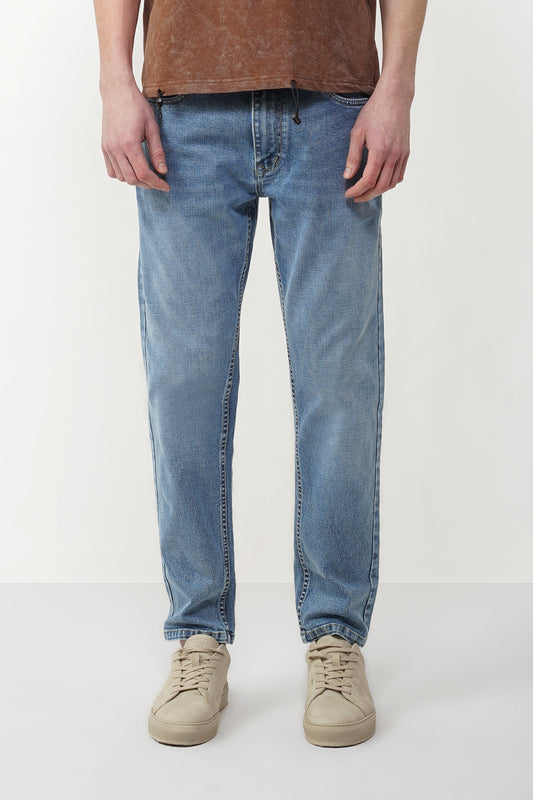 SLIM FIT JEANS