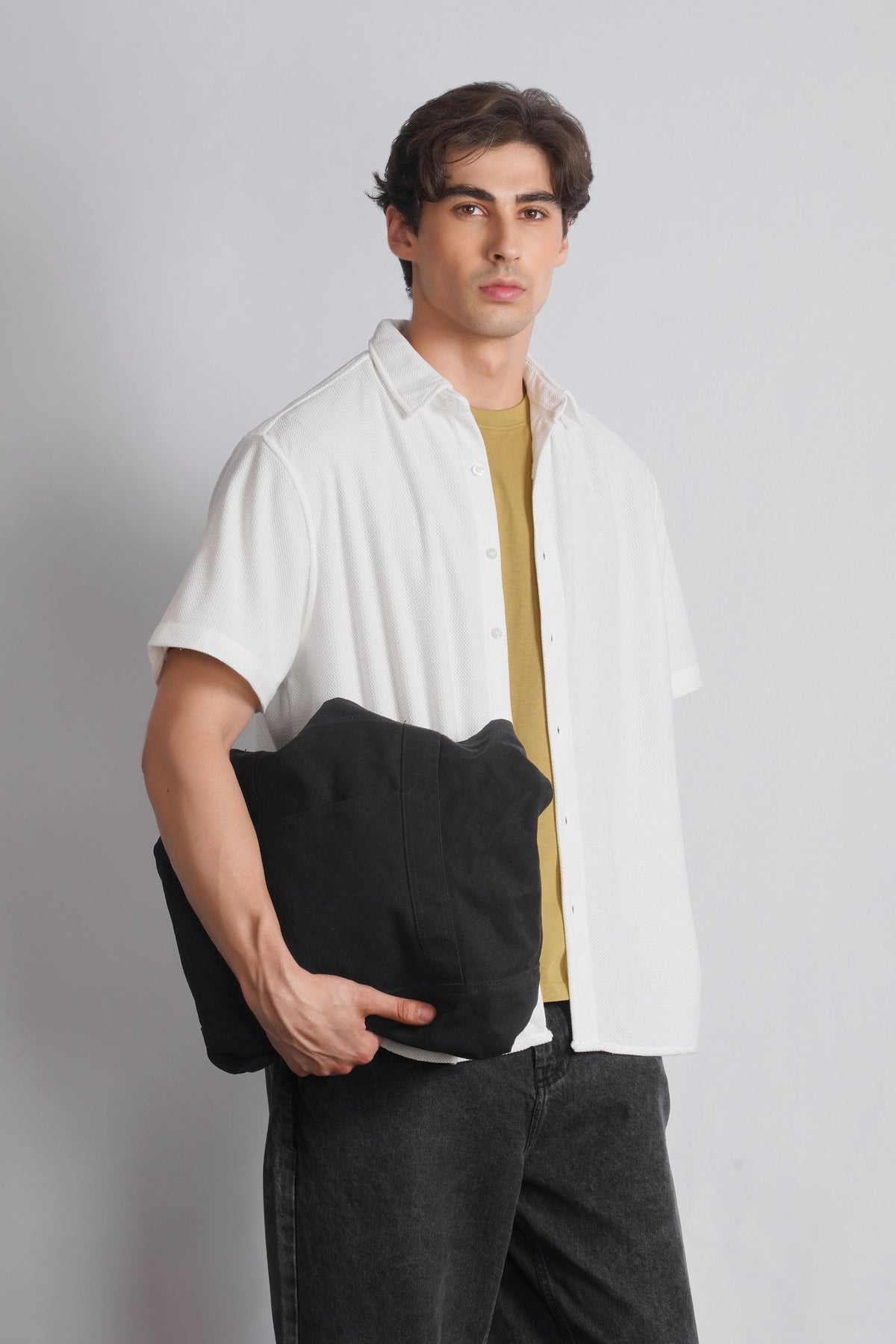 TEXTURED SHORT SLEEVE SHIRT