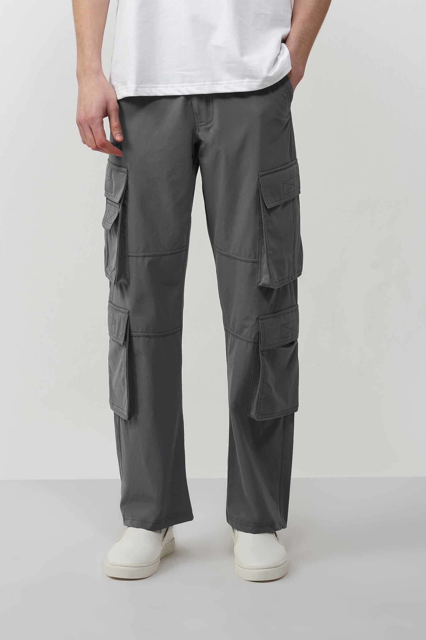 RELAXED FIT CARGO TROUSER