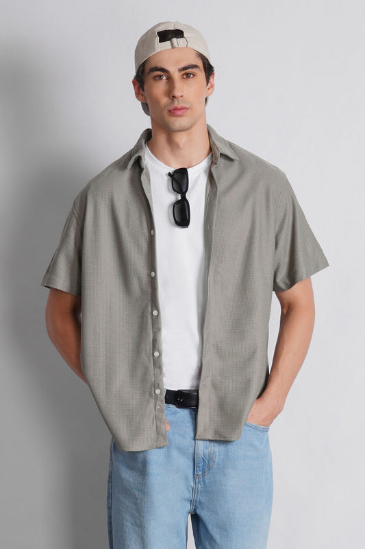 TEXTURED SHORT SLEEVE SHIRT