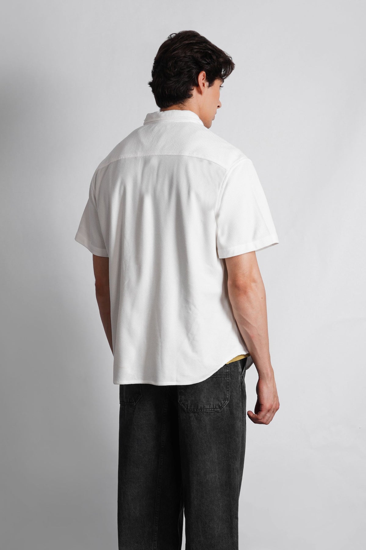 TEXTURED SHORT SLEEVE SHIRT