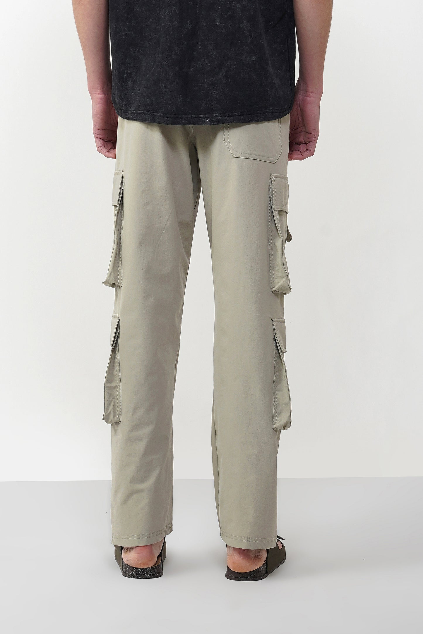 RELAXED FIT CARGO TROUSER