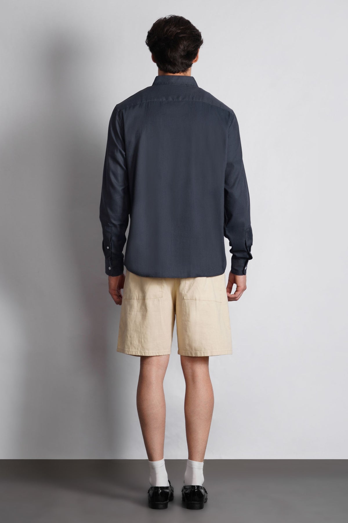 BUTTON DOWN MICRO TEXTURED SHIRT