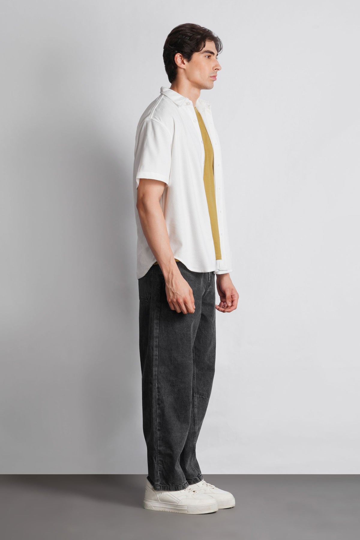 TEXTURED SHORT SLEEVE SHIRT