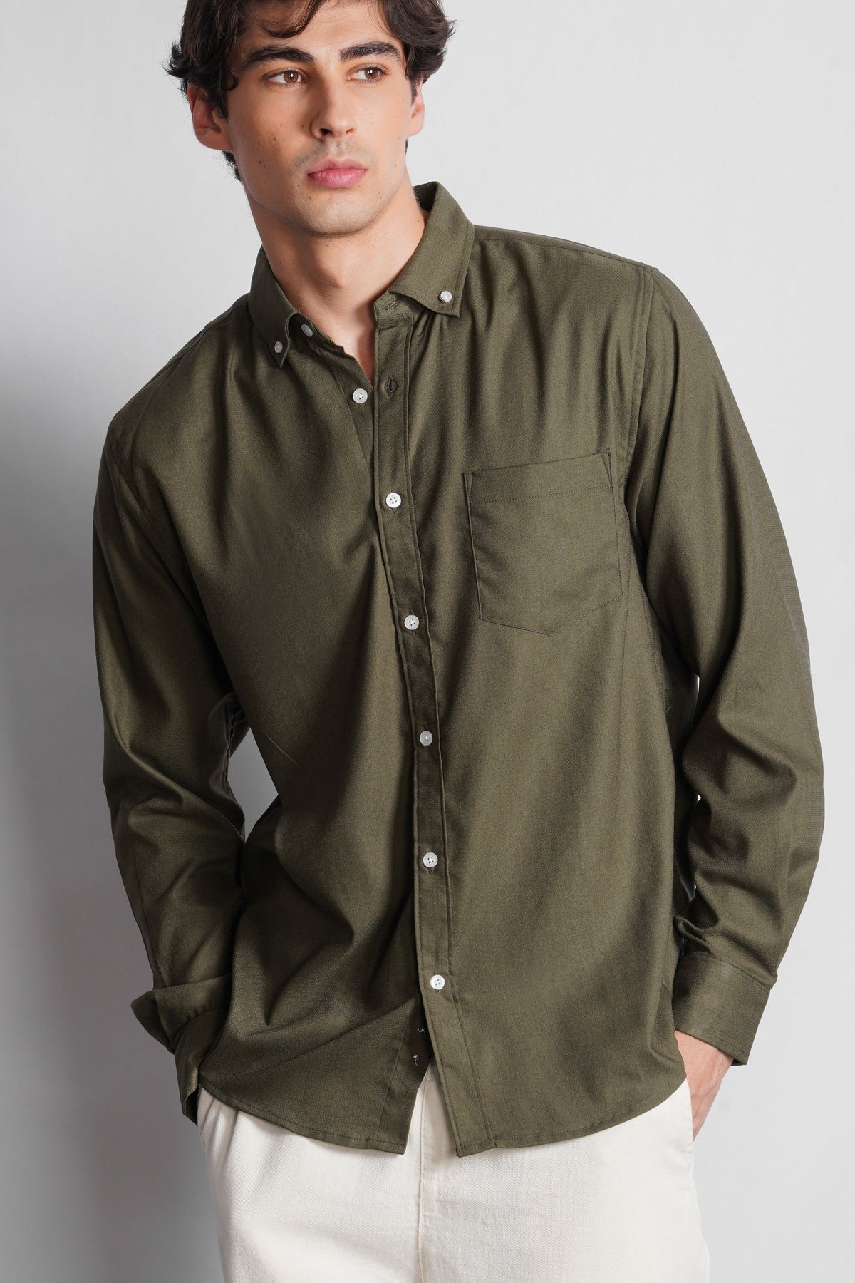 BUTTON DOWN MICRO TEXTURED SHIRT
