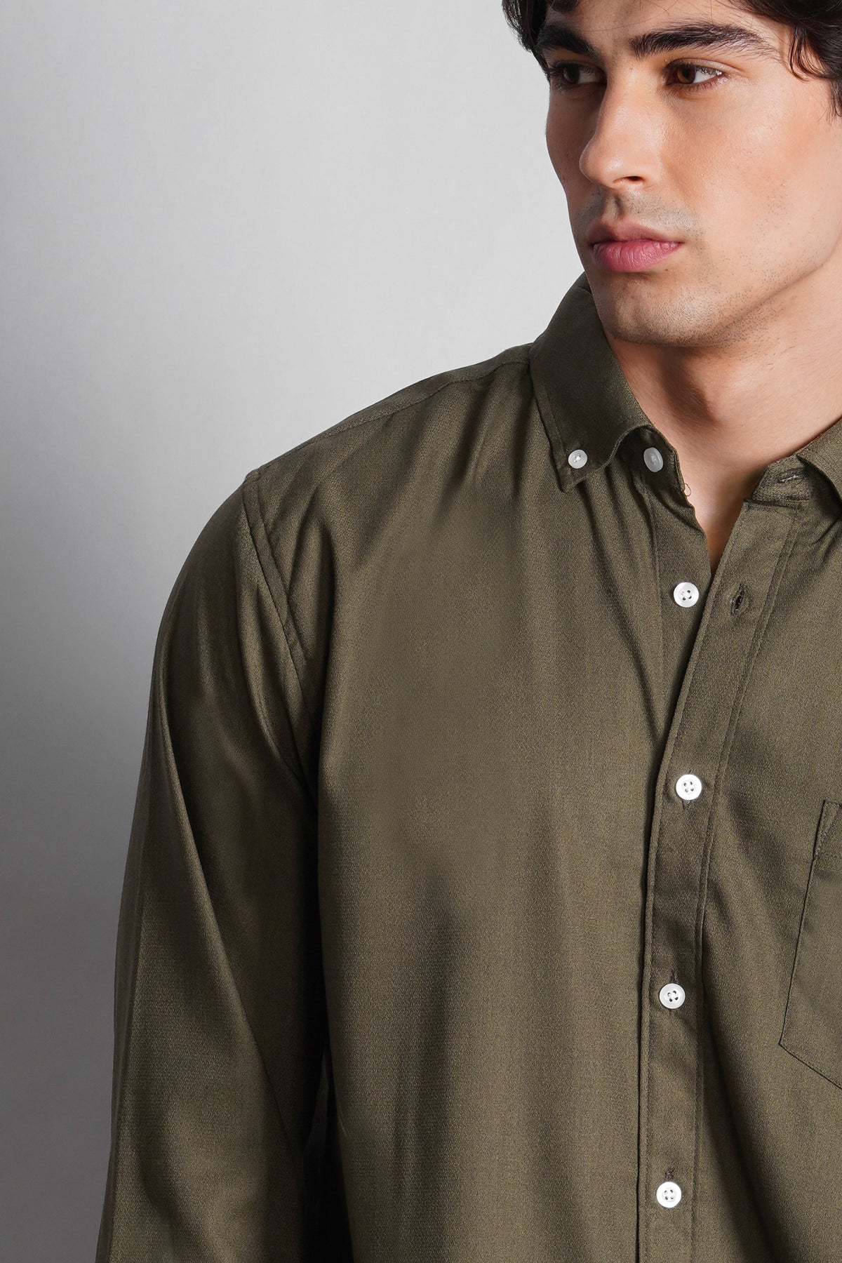 BUTTON DOWN MICRO TEXTURED SHIRT